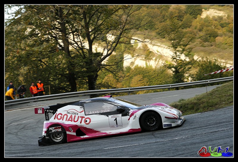 Javier Villa vence en una Subida a Urbasa con buenas actuaciones de los pilotos forales.